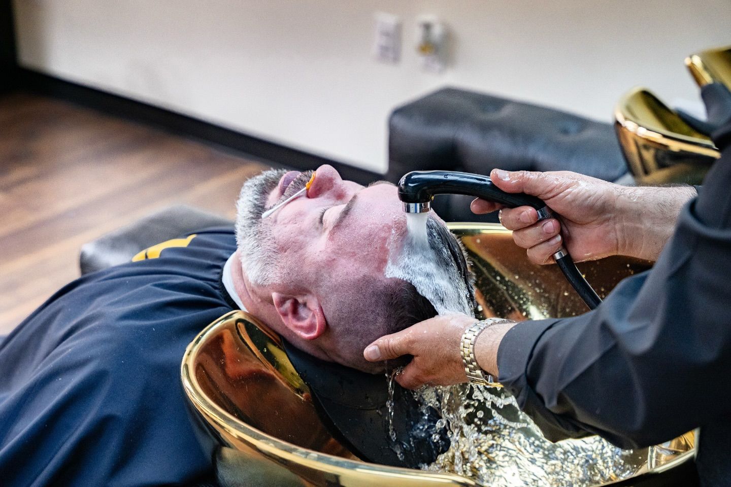 Omar's Barbershop